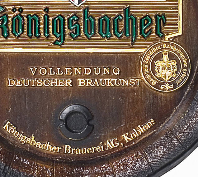 Barril de parede grande em Fibra - Königsbacher Cerveja